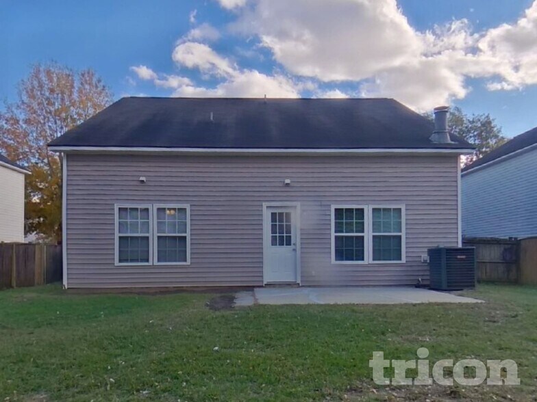 Building Photo - 216 Meyer Ln