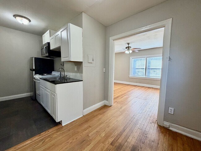 Building Photo - The Nelle