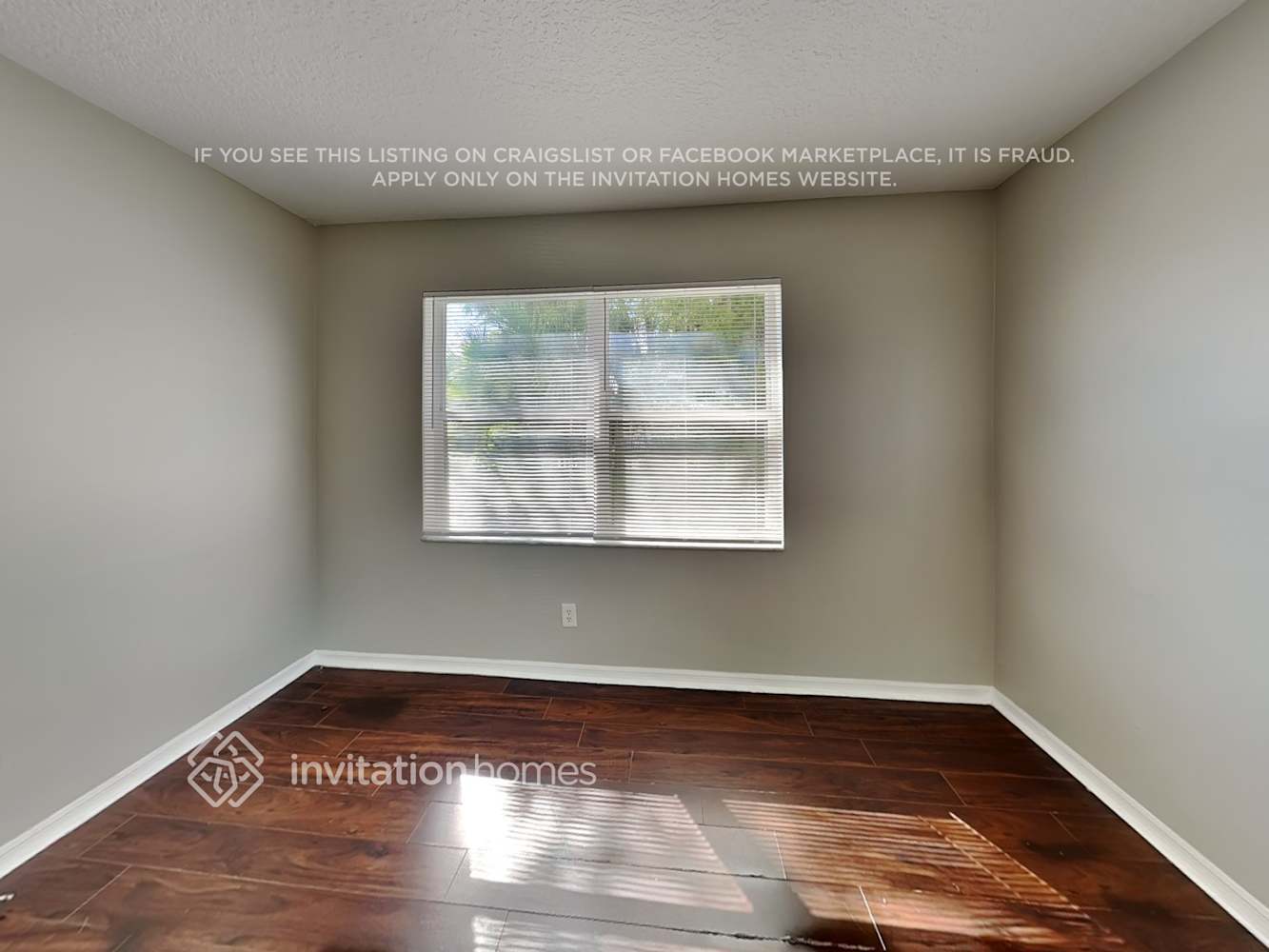 Building Photo - 1359 SW 105th Ave