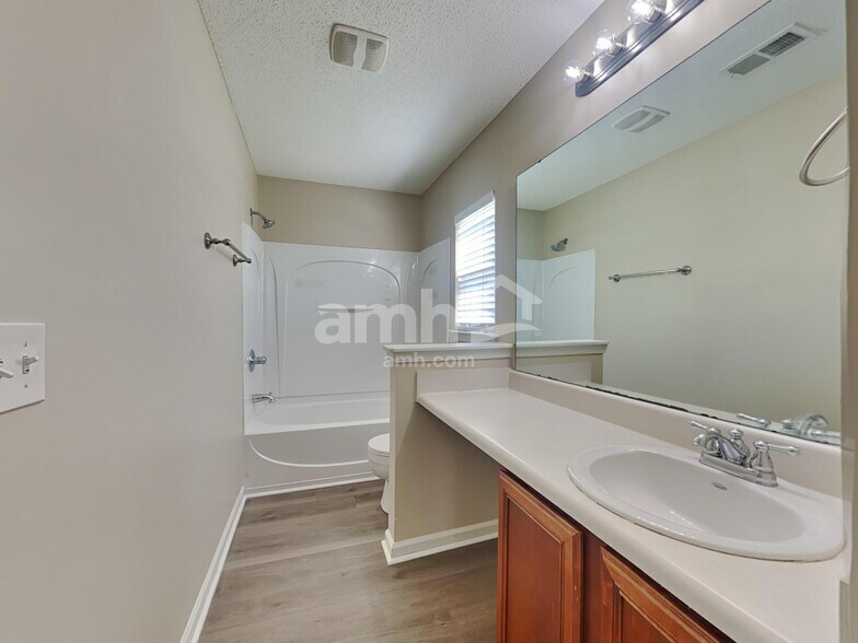 Building Photo - 314 Brickhope Ln