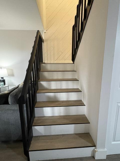 Building Photo - 303 Arabian Rd