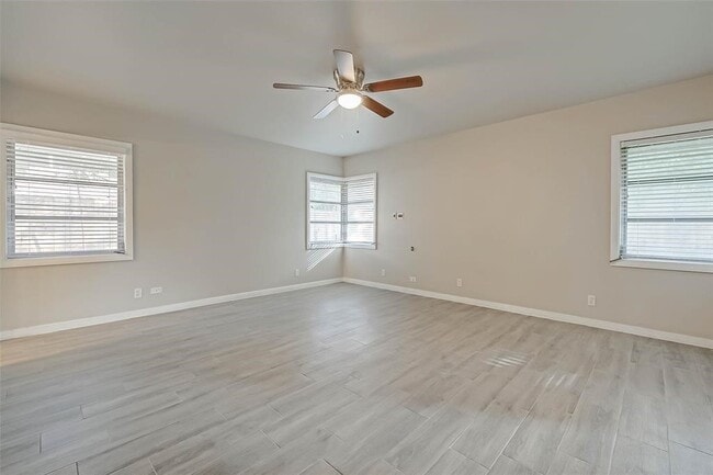 Building Photo - 2511 Maroneal St