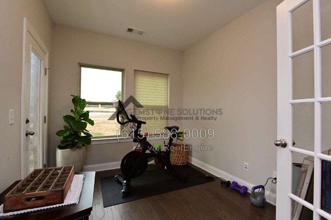 Building Photo - 1028 Fenner Ln