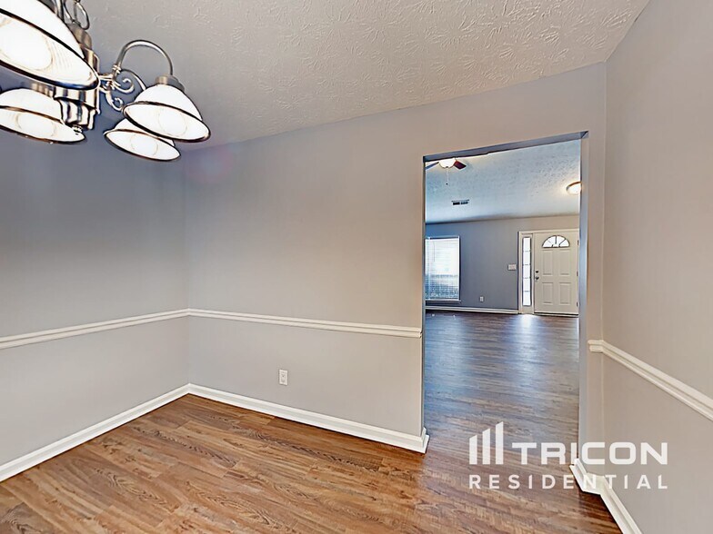Building Photo - 12234 Cypress Way