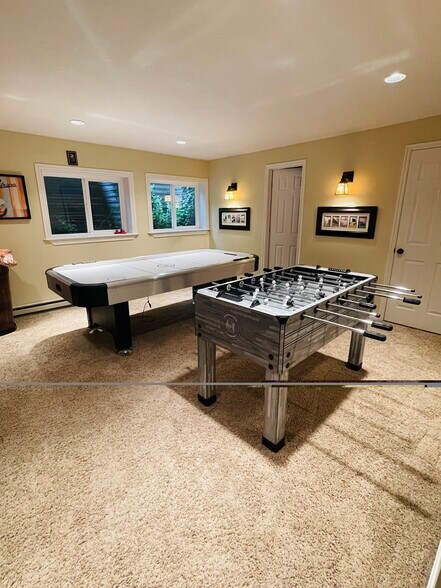 Building Photo - 9751 S Old Ranch Pl