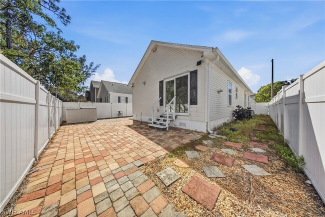 Building Photo - 286 Leawood Cir