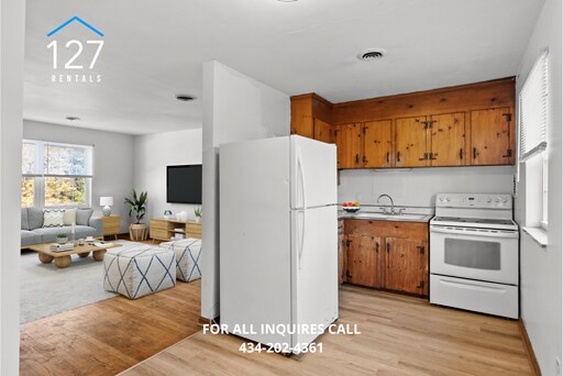 Building Photo - 2 Bedroom Apartment in Great Location