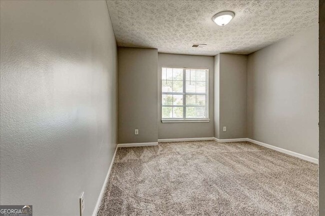 Building Photo - 3790 Benjamin Ct SW