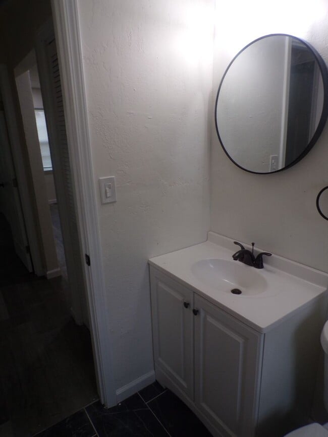 Building Photo - Great redo across the street form Pat Henry Elementary School