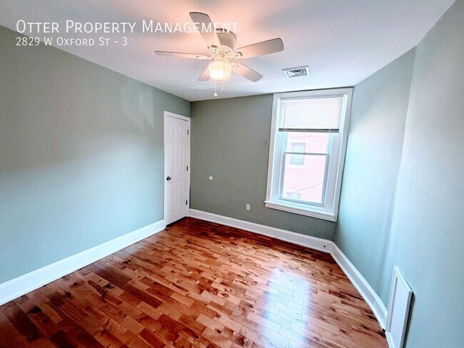 Building Photo - 2829 W Oxford St