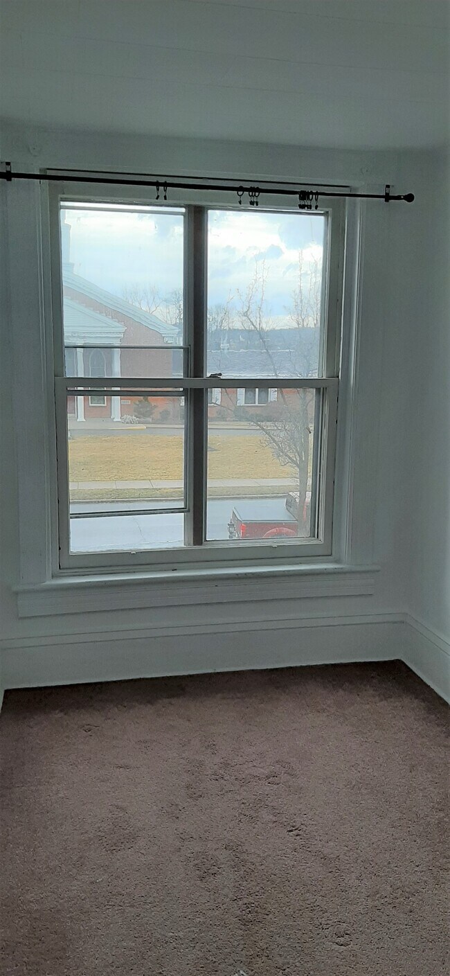 Building Photo - 806 Allegheny St