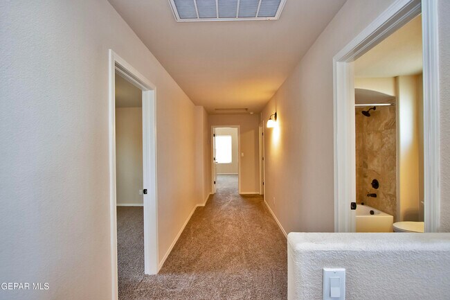 Building Photo - 6716 Red Canyon Sage Ln