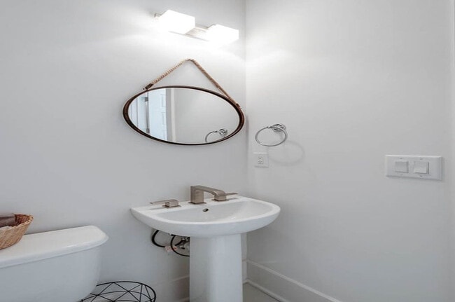 Building Photo - 808 Vibe Pl