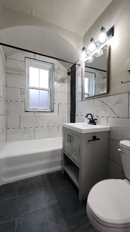 Building Photo - 914 Concordia Ln