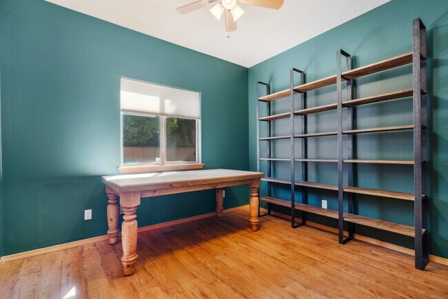 Building Photo - 6416 Sage Point Ct NE