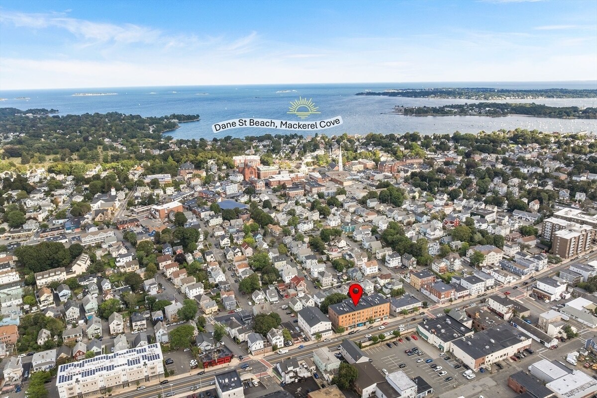 Building Photo - 315 Rantoul St