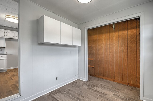 Building Photo - 109 Bettie St