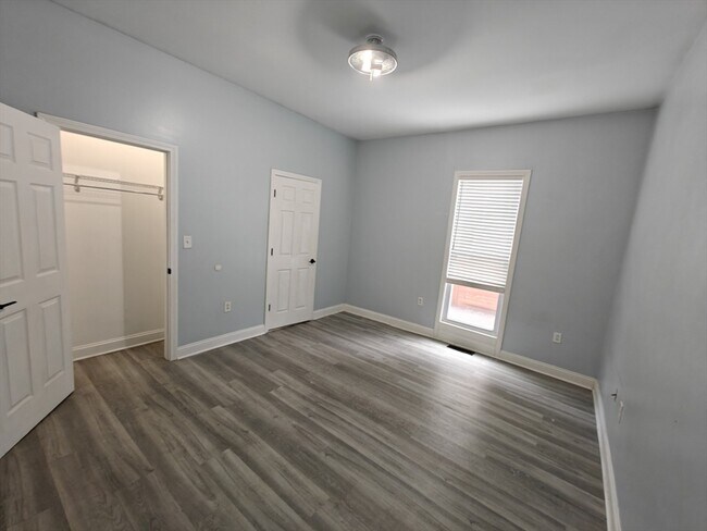 Building Photo - 102 Mt Pleasant Ave