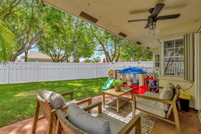 Building Photo - 396 Bedford Ave