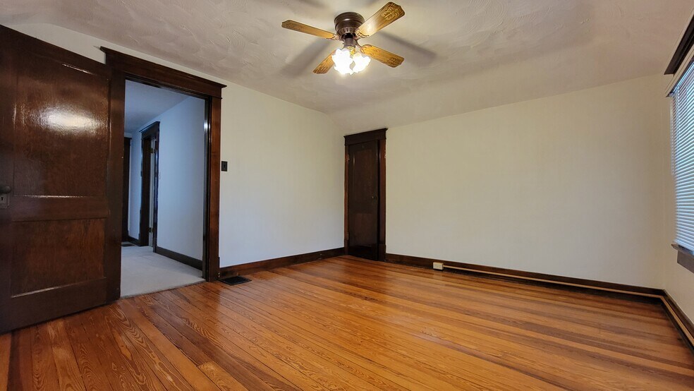 Building Photo - 3812 Taylorsville Rd