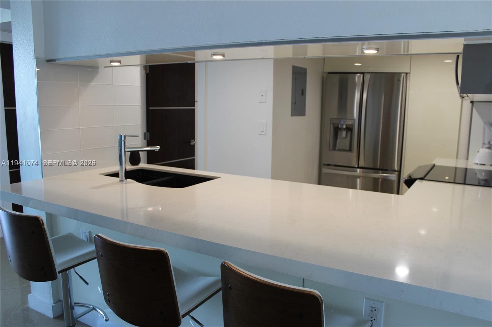 Building Photo - 650 West Ave