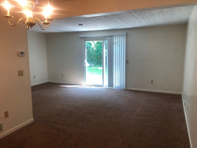 Building Photo - 63 Havenwood Holw