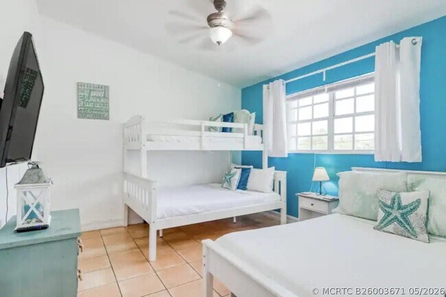 Building Photo - 164 Ocean Bay Dr