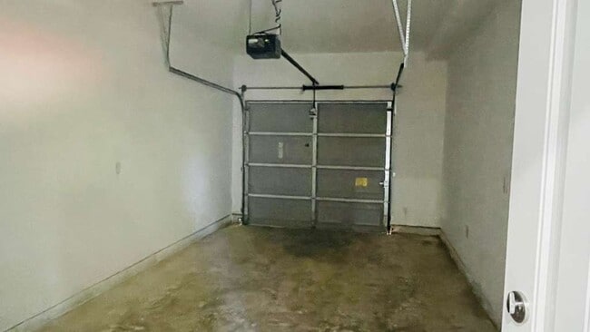 Building Photo - ? Brand-New Unit – 3 Bedrooms, 2.5 Bathrooms ?