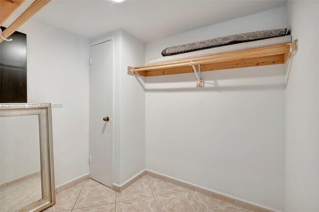 Building Photo - 5401 Collins Ave