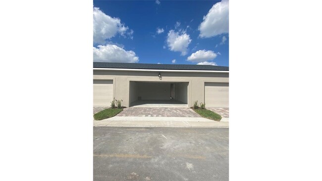 Building Photo - 16251 Prairie School Dr