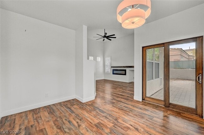 Building Photo - 10544 Allthorn Ave