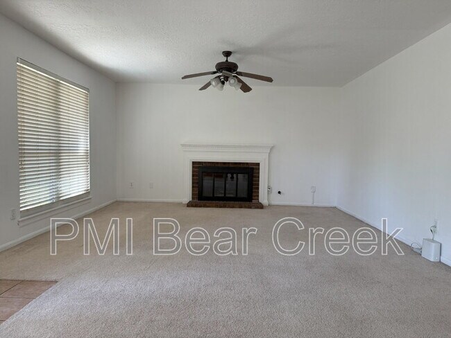 Building Photo - 7818 Sunny Ridge Dr