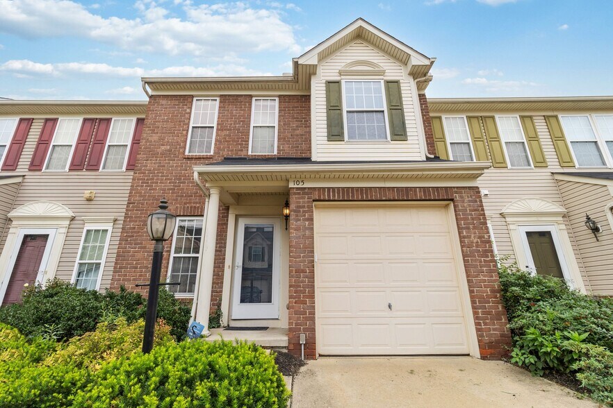 Building Photo - 105 Limestone Ct