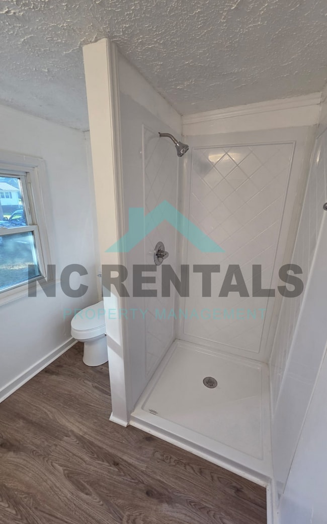 Building Photo - 715 3rd Ave