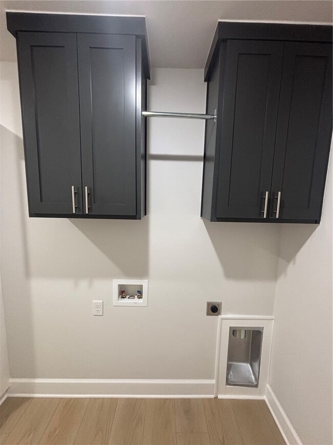 Building Photo - 3101 SW Lovely Ln