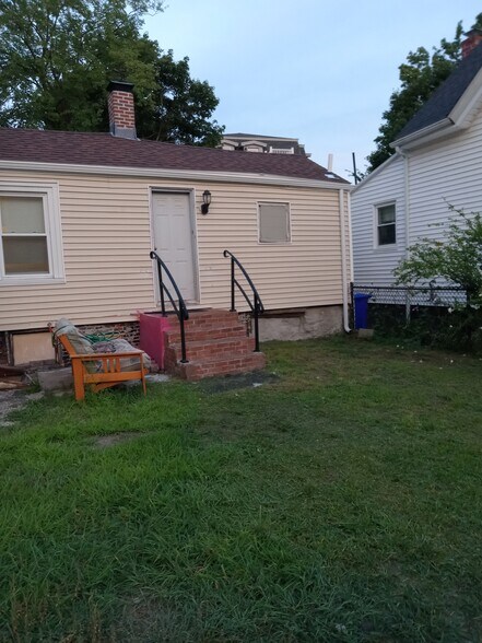 Building Photo - 2 Appian Way