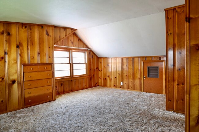 Building Photo - 1602 N Olive St