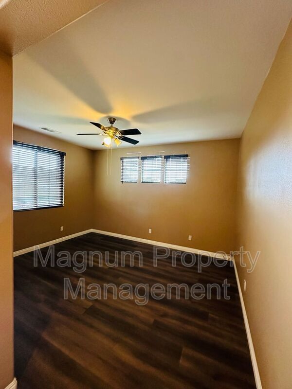 Building Photo - 34089 Dianthus Ln