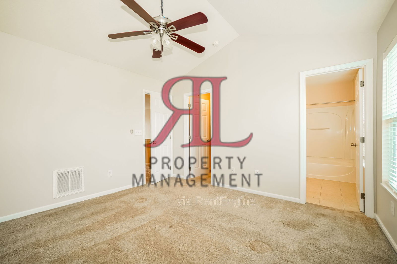 Building Photo - 146 Portrait Cir