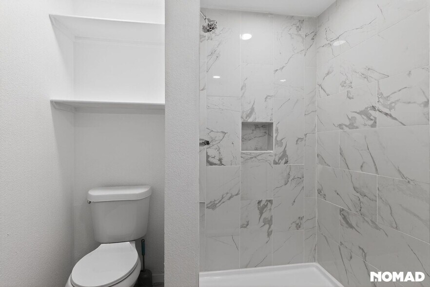 Building Photo - 2601 Flint Ave