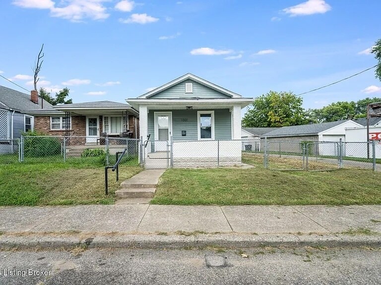 Building Photo - 1001 Lincoln Ave