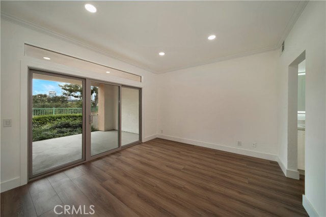 Building Photo - 320 Villa Point Dr