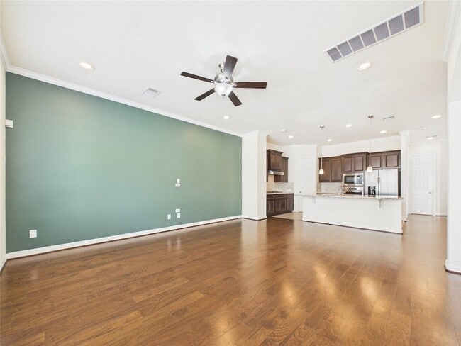 Building Photo - 10606 Shadow Elm Ct