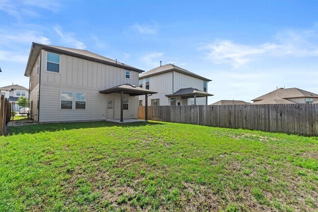 Building Photo - 520 Betty Ann Wy