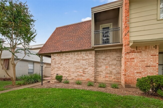 Building Photo - 4404 Basswood Ln