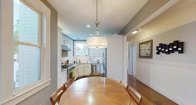 Building Photo - 1914 Pine St