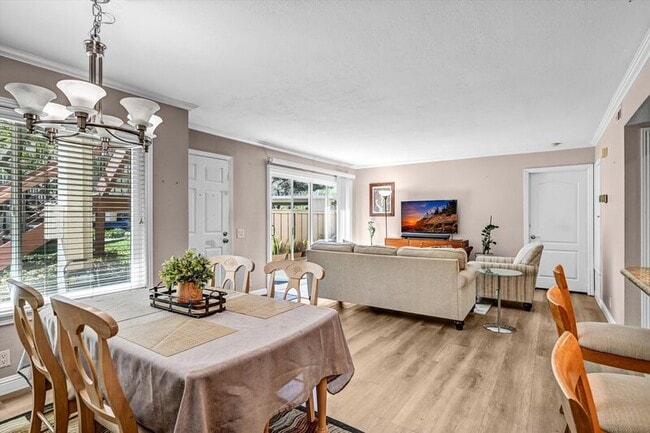 Building Photo - 4020 Porte La Paz