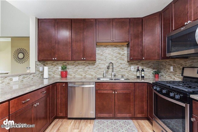 Building Photo - 8440 Ragged Top Cir