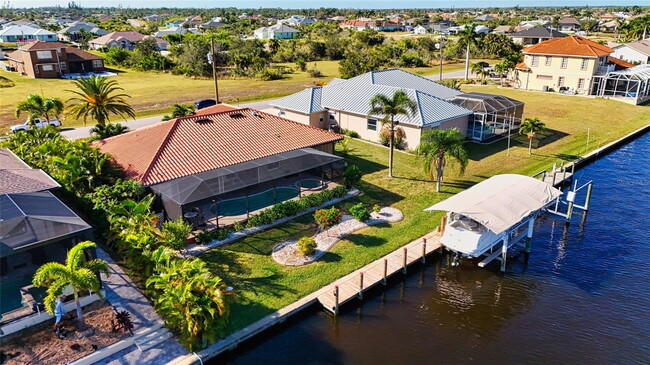 Building Photo - "3-Bedroom Oasis with Granite Accents & Mo...