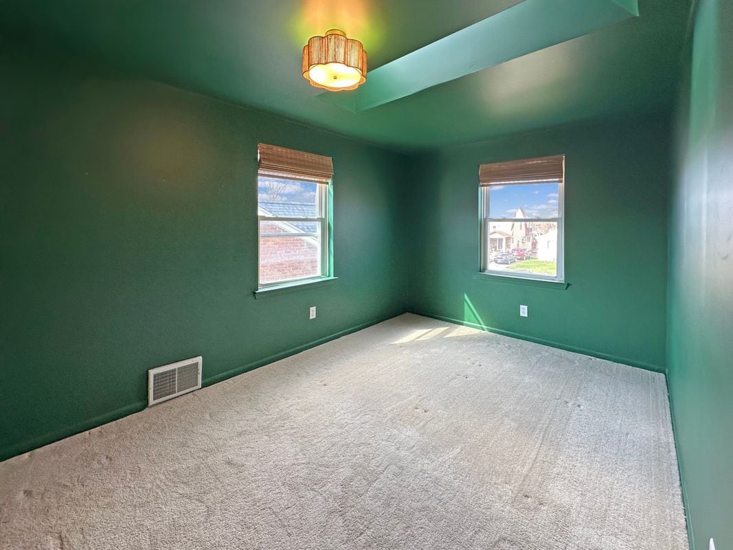 Building Photo - 4453 Newberry St